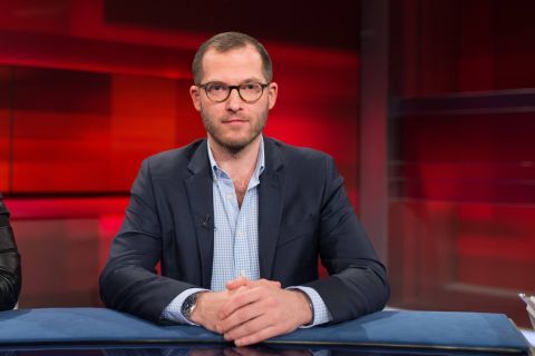 ����� и���