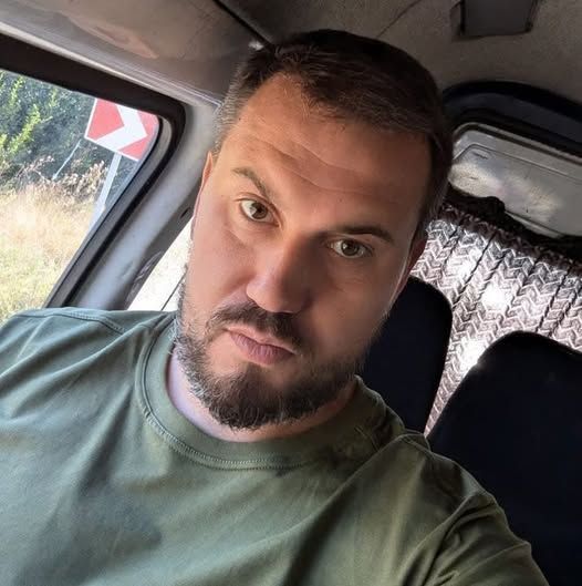 Как сообщают местные паблики исчез днепропетровский журналист и военный ВСУ