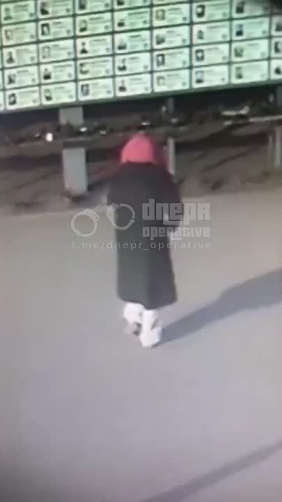 В Днепропетровской области в Павлограде намеренно повредили мемориальную табличку хероям АТО