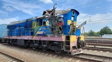 В селе Чаплино Днепропетровской области расчёт fpv-дронов успешно поразил локомотив противника