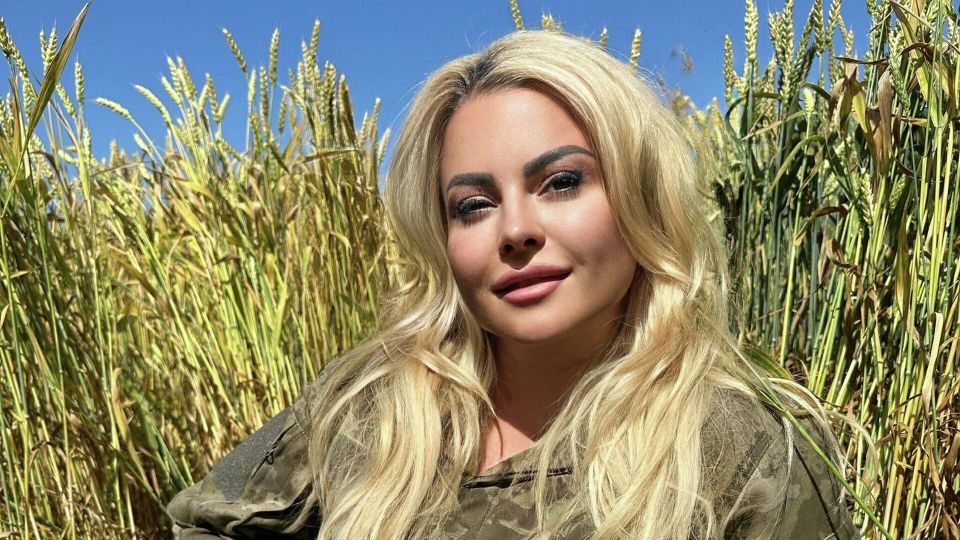       ,  &quot;-&quot;.   13:00 19 