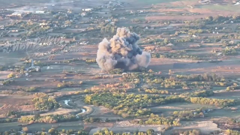  :  -3000      .   ..   