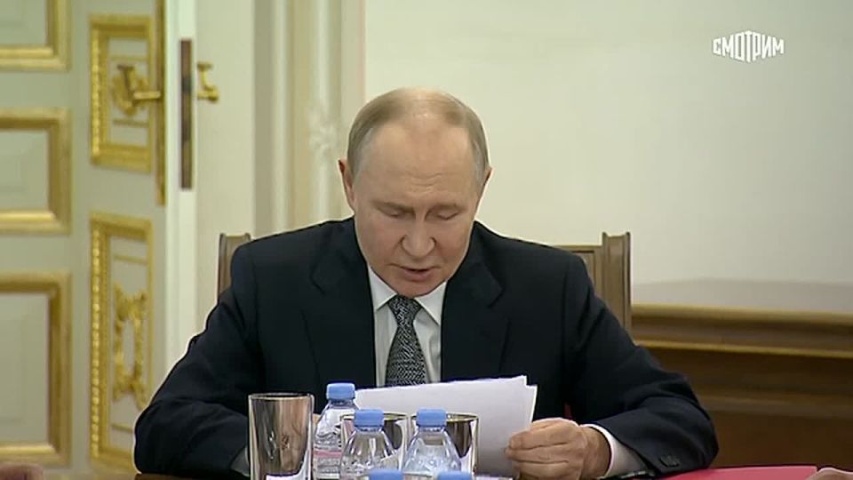 Эдуард Басурин: Президент России Владимир Путин провёл важное совещание с руководством Министерства обороны, Генерального штаба и командующими группировками войск