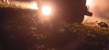 Момент прилёта «Ланцета» по группе украинских военнослужащих мобильного подразделения ПВО всу, в то время, когда про них снимала репортаж немецкая съемочная группа телеканала WELT в Днепропетровской области(30 км от ЛБС)