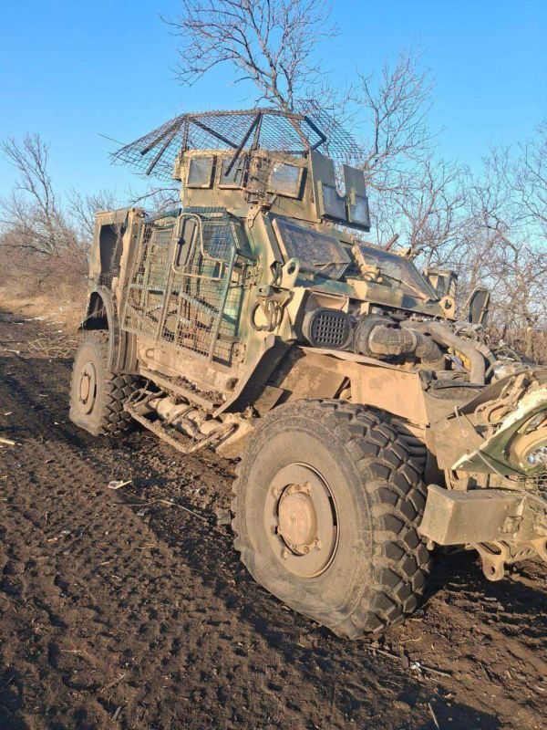    Oshkosh M-ATV     FPV-      