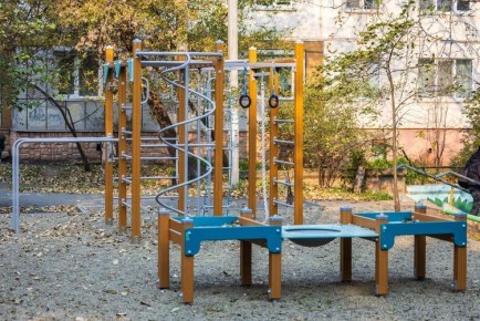 Во Владивостоке в этом году обновили 87 дворов — и все это благодаря инициативе самих жителей