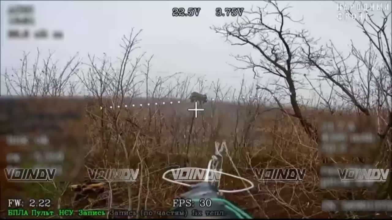 Подразделения 29 армии группировки войск "Восток" продолжают уничтожать живую силу 67 механизированной бригады ВСУ и их технические средства на северном берегу реки Волчья в Днепропетровской области