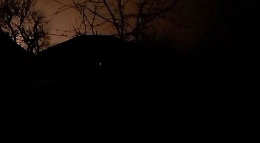 Местные ТГ-каналы сообщают, что удары наносятся по н.п. Васильковка Днепропетровской области