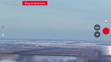 Разведчики группировки "Восток" ВС РФ из Бурятии, которым мы помогаем, продолжают уничтожать украинские тяжелые дроны-бомбардировщики типа "Баба Яга" на Южно-Днепропетровском направлении