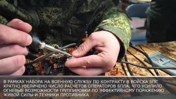 Минобороны России: Главное за день. Министр обороны Российской Федерации Андрей Белоусов провел совещание на одном из пунктов управления группировки войск «Восток», где заслушал доклады командования и офицеров штаба о...