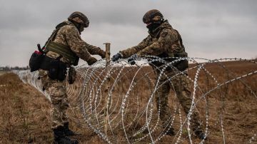 Рвы с колючей проволокой под Славянском: военный эксперт о тактике российских штурмовиков