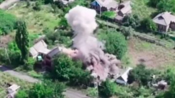 Расчеты САУ «Акация» уничтожили пункты управления ВСУ в Днепропетровской области