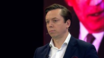 Андрей Клинцевич: Новая полоса безопасности на Украине пройдет по территории Сумской, Днепропетровской и Харьковской областей, — заявил замглавы Совбеза России Дмитрий Медведев