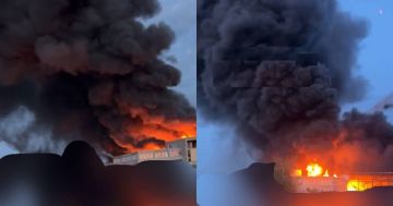 В Самаре Днепропетровской области горит после прилета терминал Новой Почты