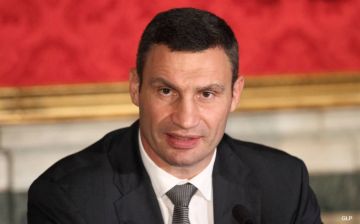 Мэр Киева Виталий Кличко потребовал срочно созвать Совет национальной безопасности и обороны Украины после удара российских военных, который он назвал самым массированным за время СВО
