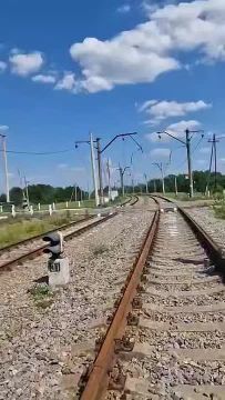 Эвакуировали провода раньше людей