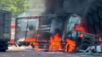 «Герани» сожгли украинские грузовики в Днепропетровской области