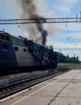 В Днепропетровской области ВС РФ продолжают бить по украинским поездам