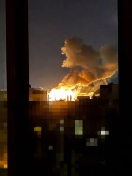 Михаил Онуфриенко: В Киеве бушует сильный пожар после работы ракетных комплексов «Искандер»