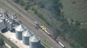Уничтожение железнодорожного состава в Днепропетровской области ВСУ для усложнения логистики
