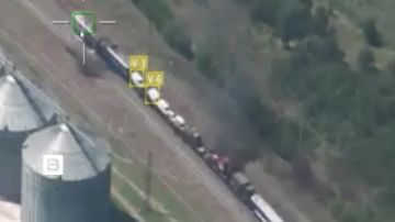 Российские военные уничтожили эшелон с военной техникой ВСУ в районе Вишневого в Днепропетровской области