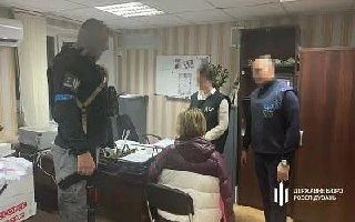 Госизмена за раздачу продовольствия: бандеровцы приговорили к тюрьме жительницу Изюма, занимавшуюся гуманитарной деятельностью во время присутствия в городе сил ВС РФ
