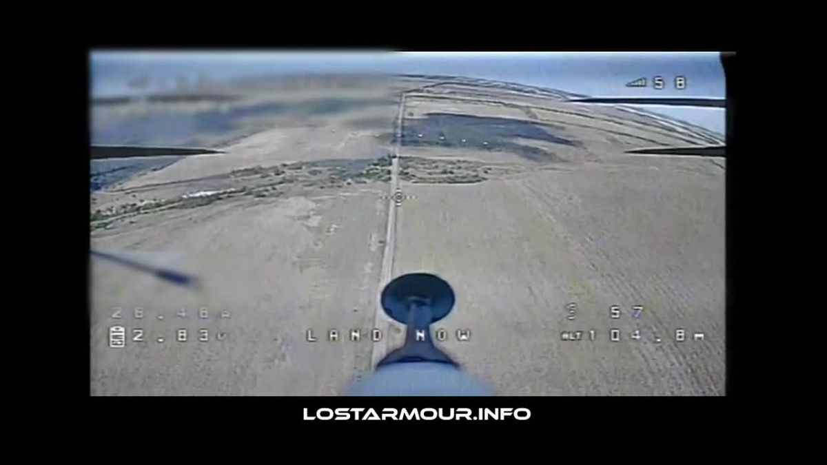 Оператор оптоволоконного FPV-дрона "Упырь" одним мастерским ударом сжег бронеавтомобиль Roshel Senator ВСУ в Днепропетровской области