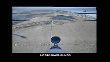Оператор оптоволоконного FPV-дрона "Упырь" одним мастерским ударом сжег бронеавтомобиль Roshel Senator ВСУ в Днепропетровской области